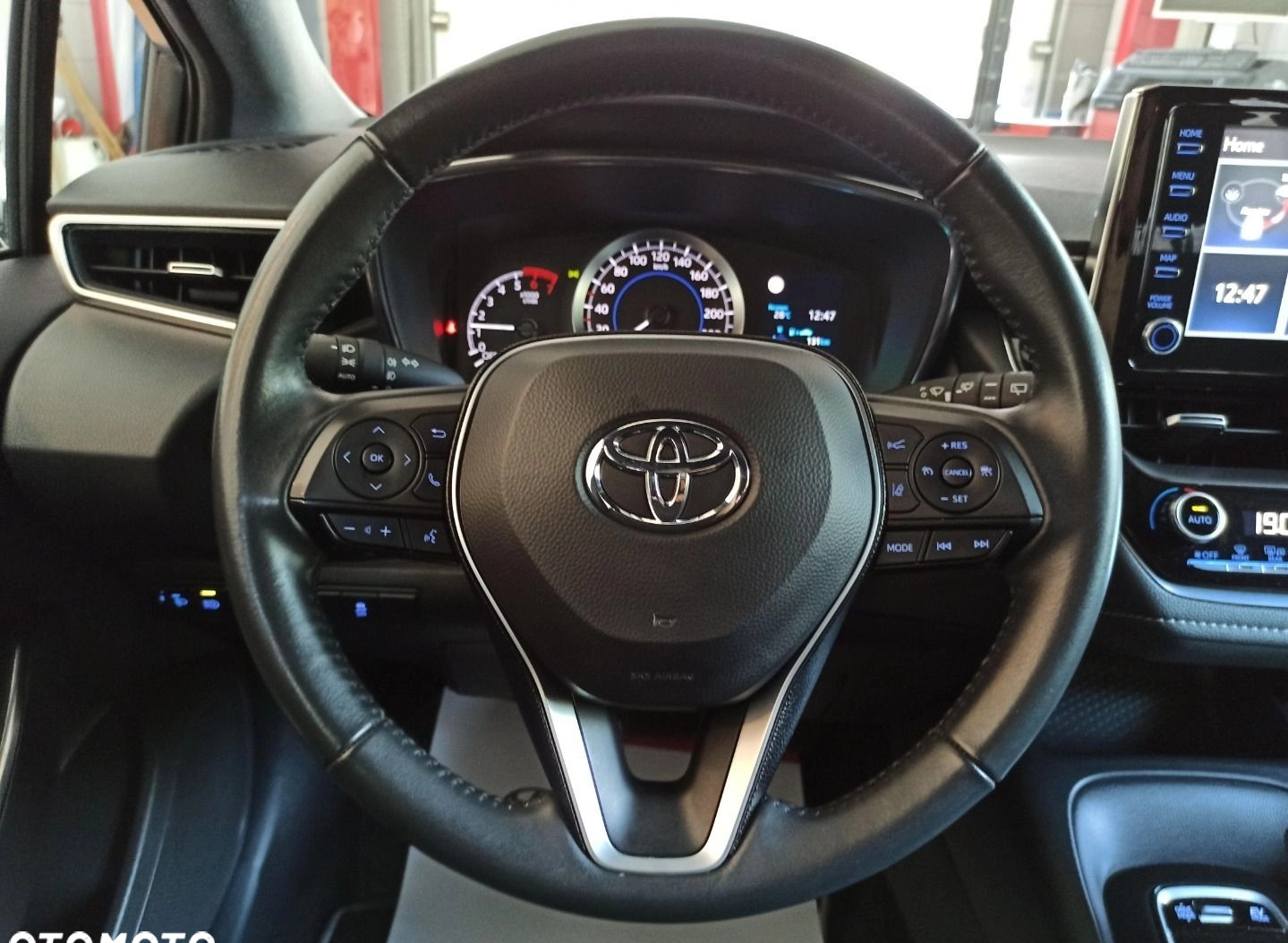 Toyota Corolla cena 108000 przebieg: 53972, rok produkcji 2021 z Sędziszów małe 232